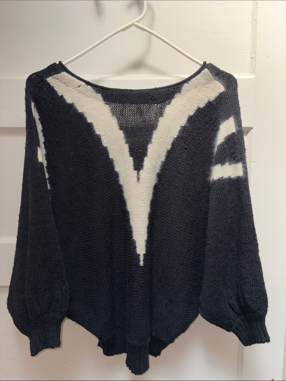 Vintage 80’s wool Black & White Scoop-Neck Knit Sweater